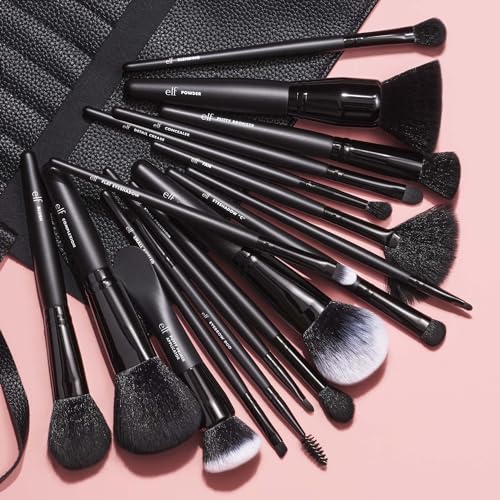 Ultimate Makeup Brush Set & Travel Roll, 17-Piece Brush Kit, Brushes For Eyeshadow, Foundation, Powder, Concealer & more, Vegan & Cruelty-free