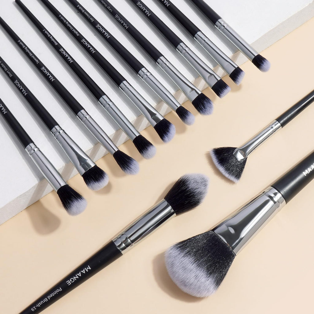 Makeup Brush Set 30 Pcs Premium Synthetic Makeup Brushes Foundation Eye Shadow Powder Concealers Highlight Blending Brush Professional Make Up Brush Kit